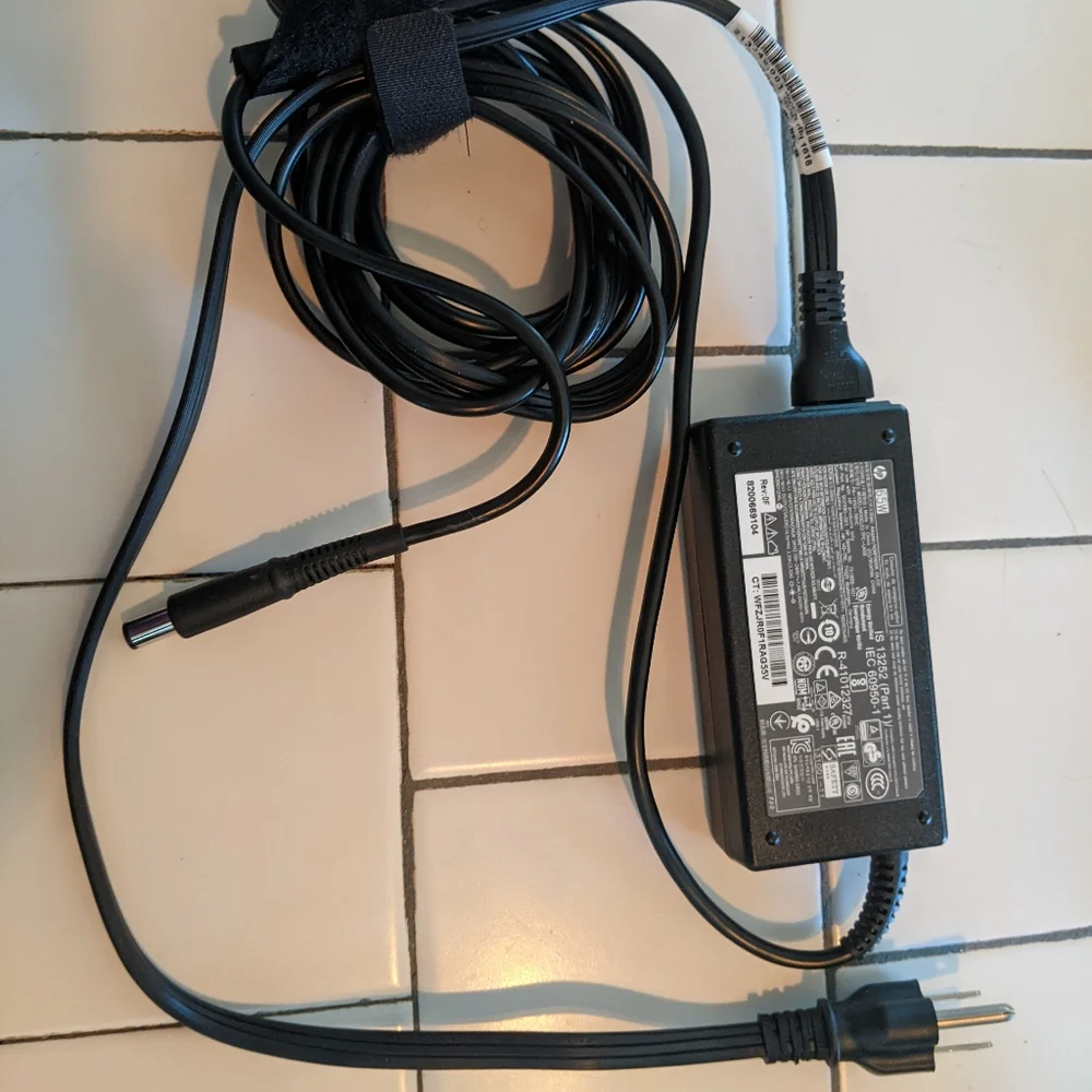 HP TPC-LA58 65W 19.5V/3.33A AC Adapter